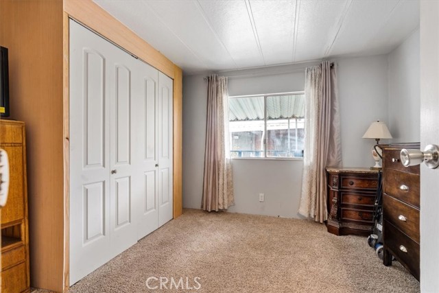 Detail Gallery Image 11 of 12 For 216 Vivian Ln, Bakersfield,  CA 93308 - 3 Beds | 2 Baths