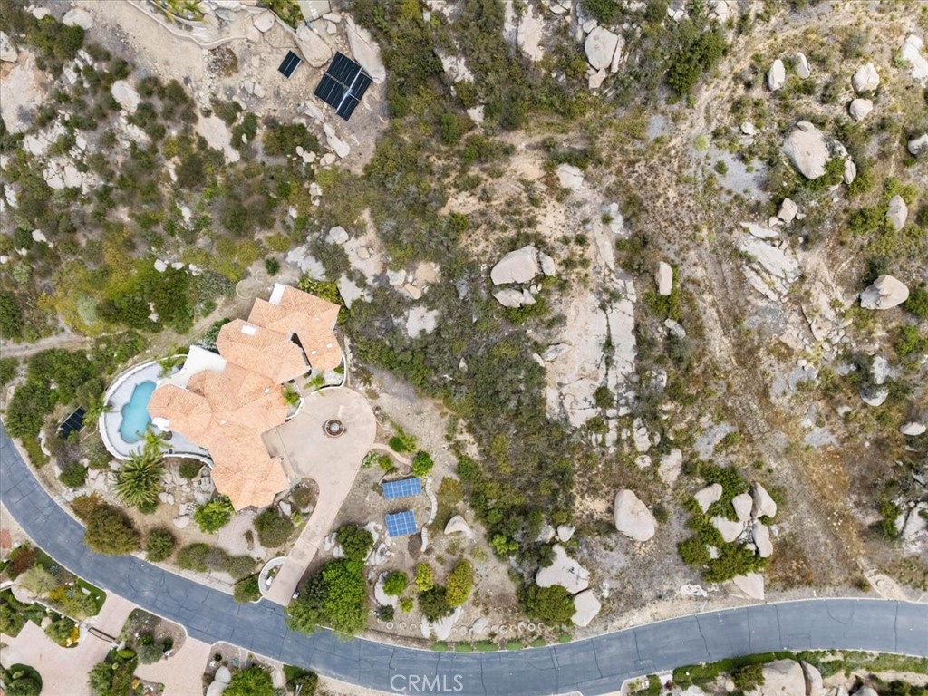 https://media.crmls.org/medias/34d019be-1a46-453e-af58-9ffd7752819b.jpg?preset=X-Large