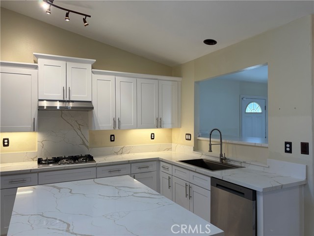 Detail Gallery Image 18 of 52 For 3834 N Silver Tree Ct, Rialto,  CA 92377 - 4 Beds | 2 Baths