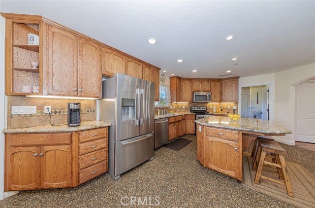 Detail Gallery Image 12 of 75 For 33099 Road 800, Raymond,  CA 93653 - 5 Beds | 3 Baths