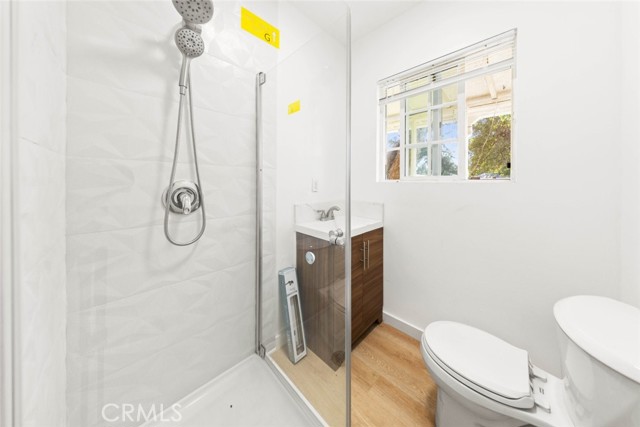 Detail Gallery Image 31 of 52 For 19148 Saticoy St, Reseda,  CA 91335 - 3 Beds | 2 Baths