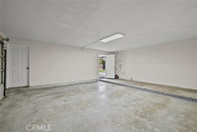 618 W Avenue Q12, Palmdale CA: https://media.crmls.org/medias/34d088ca-0746-43da-8c04-5c86f6bb2328.jpg