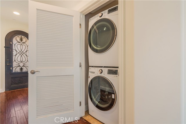 Detail Gallery Image 29 of 29 For 1835 Barrington #202,  Los Angeles,  CA 90025 - 3 Beds | 3 Baths