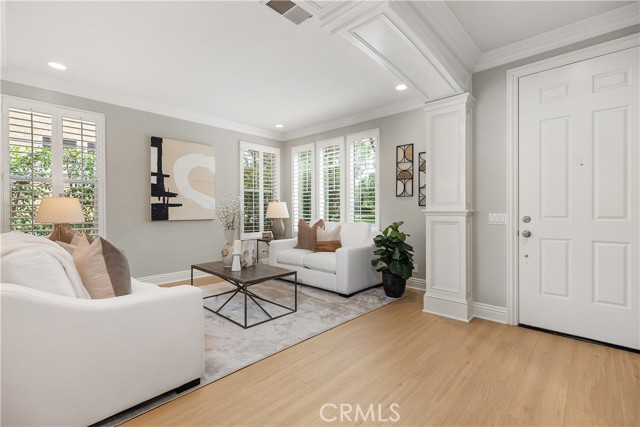 Detail Gallery Image 10 of 48 For 22 Apple Valley, Irvine,  CA 92602 - 4 Beds | 2/1 Baths