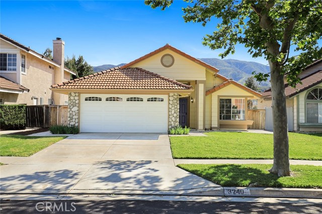 3240 Timberline Dr, Corona, CA 92882