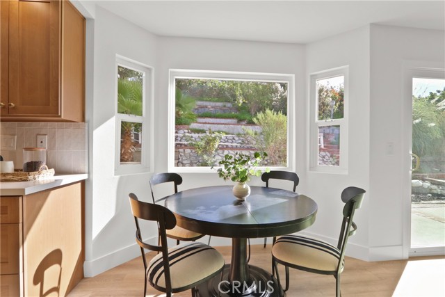 Detail Gallery Image 4 of 22 For 22132 Bellcroft, Lake Forest,  CA 92630 - 4 Beds | 2/1 Baths