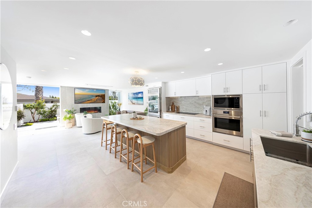 725 Avocado Avenue #115