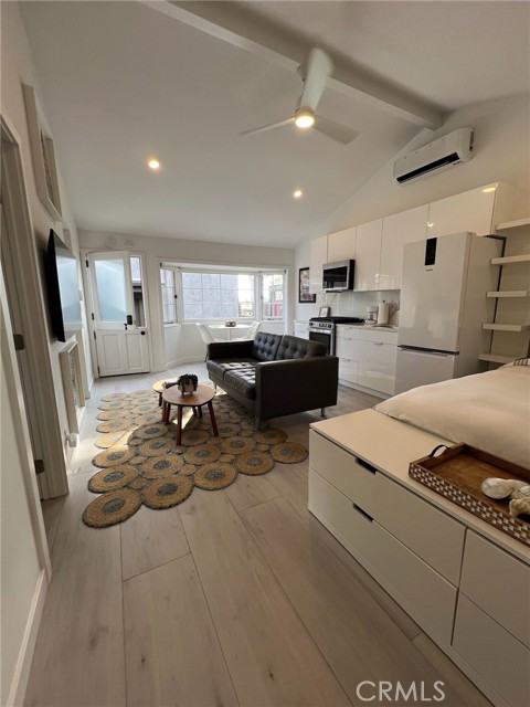 Detail Gallery Image 15 of 19 For 388 Hawthorne Rd a,  Laguna Beach,  CA 92651 - 0 Beds | 1 Baths