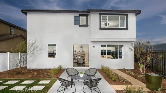 Detail Gallery Image 12 of 18 For 2448 Gunner Ridge Way, Rialto,  CA 92377 - 3 Beds | 2/1 Baths