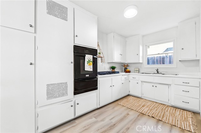 16271 Fairway Lane, Huntington Beach CA: https://media.crmls.org/medias/34d3a5ec-e262-4727-8434-0c38cf942264.jpg