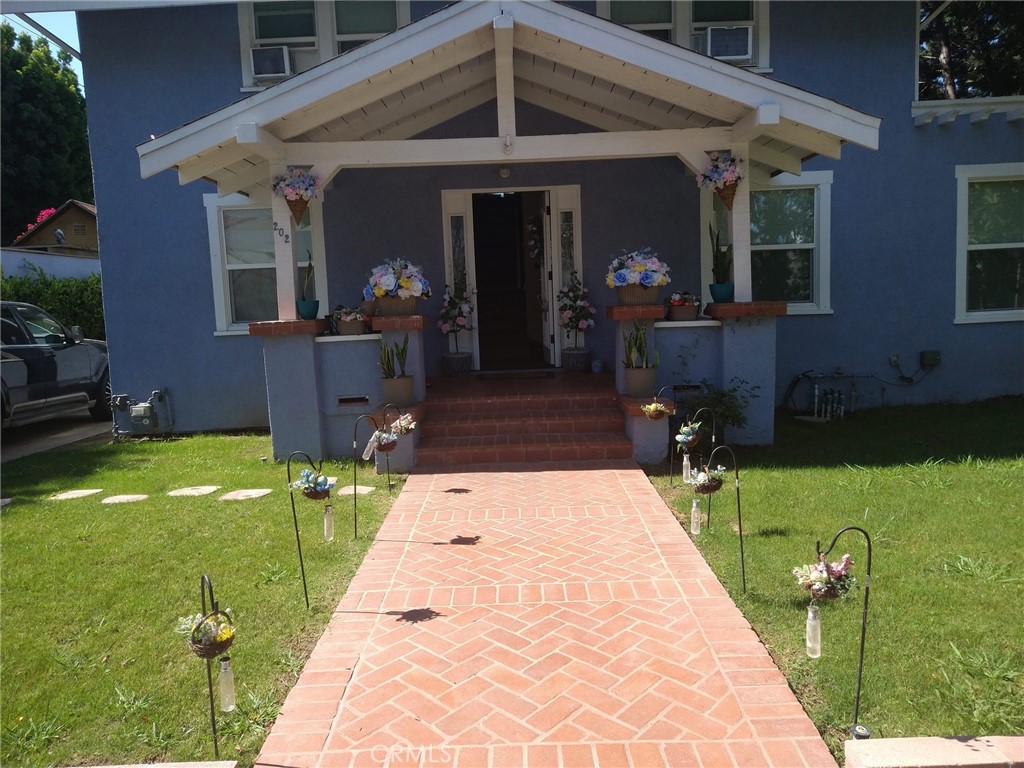 202 W 20th Street