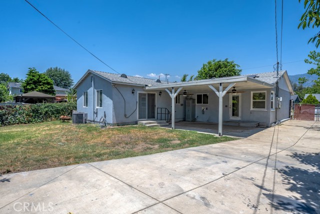 328 Joella Street, Monrovia CA: https://media.crmls.org/medias/34d4a426-2d2c-4a8b-b496-873000956e53.jpg