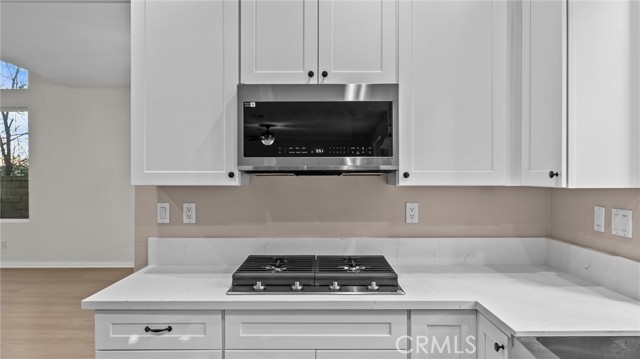 Detail Gallery Image 13 of 47 For 1728 Tamarron Dr, Corona,  CA 92883 - 4 Beds | 3/1 Baths