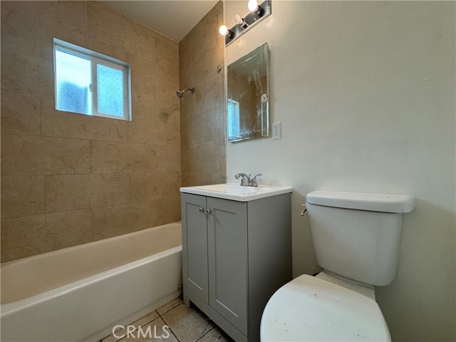 Detail Gallery Image 4 of 5 For 591 E 6th St, Pomona,  CA 91766 - 1 Beds | 1 Baths