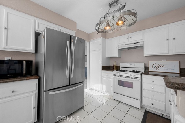 Detail Gallery Image 15 of 48 For 11825 Mount Royal Ct, Rancho Cucamonga,  CA 91737 - 4 Beds | 3 Baths