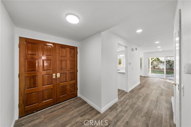 Detail Gallery Image 4 of 49 For 19560 Eagle Ridge, Porter Ranch,  CA 91326 - 4 Beds | 3 Baths