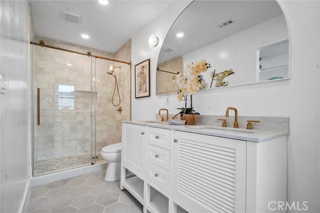 2842 E Virginia Avenue, Anaheim CA: https://media.crmls.org/medias/34d66466-97b0-4623-bc5a-1ca2135f6341.jpg