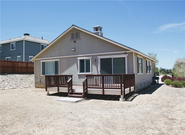 Detail Gallery Image 3 of 29 For 218 Crimson Cir, Big Bear City,  CA 92314 - 3 Beds | 2 Baths