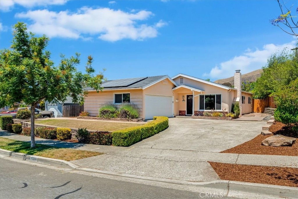 1226 Briarwood Drive