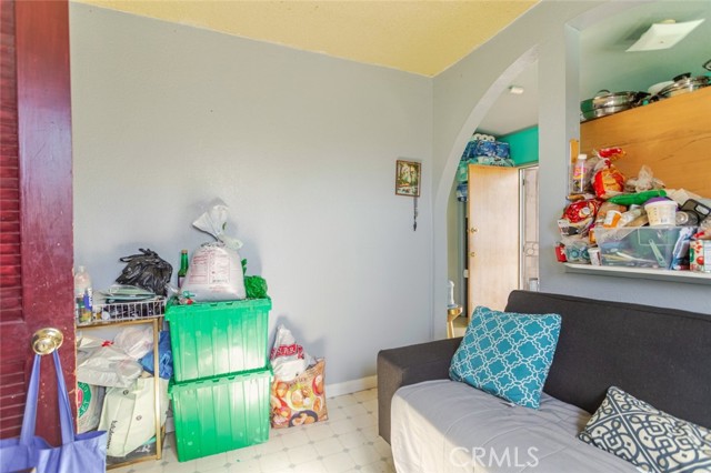 Detail Gallery Image 21 of 40 For 2945 Estara Ave, Los Angeles,  CA 90065 - 4 Beds | 2 Baths