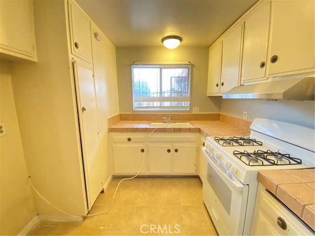 Detail Gallery Image 16 of 30 For 2153 W Brownwood Ave #3,  Anaheim,  CA 92801 - 3 Beds | 1 Baths