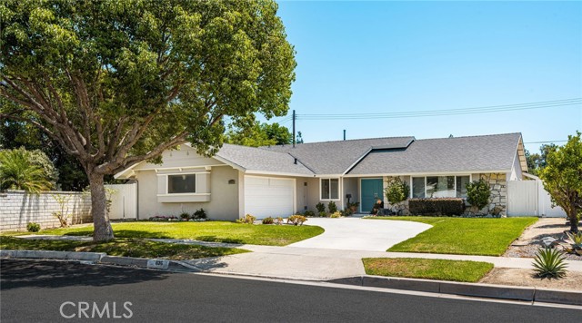 1136 E Rosewood Ave