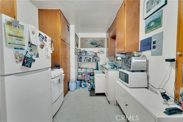 Detail Gallery Image 3 of 7 For 30 N 1st St #5,  Alhambra,  CA 91801 - 1 Beds | 1 Baths