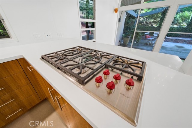 Detail Gallery Image 19 of 24 For 3307 Ledgewood, Los Angeles,  CA 90068 - 3 Beds | 2/1 Baths
