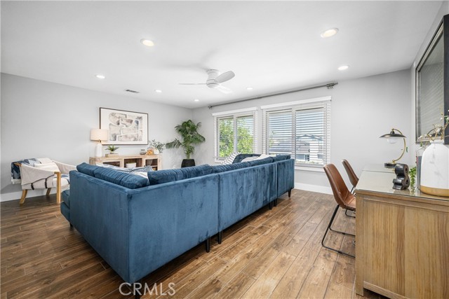 Detail Gallery Image 32 of 74 For 7926 E Garner, Long Beach,  CA 90808 - 4 Beds | 2/1 Baths