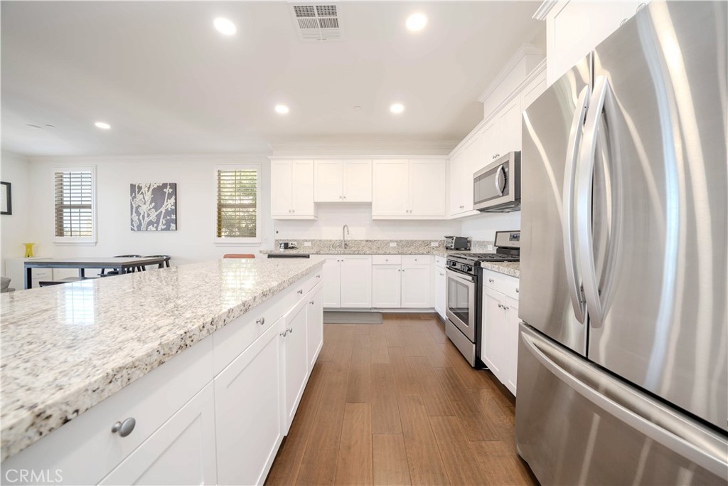 MLS #PW25251028 image #8