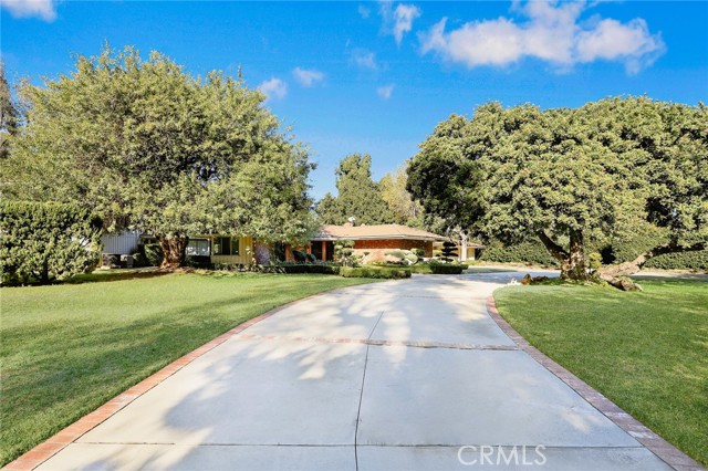 Detail Gallery Image 6 of 50 For 20827 E Mesarica Rd, Covina,  CA 91724 - 8 Beds | 6 Baths