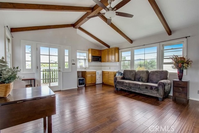 609 15th Street, Manhattan Beach, California 90266, 5 Bedrooms Bedrooms, ,1 BathroomBathrooms,Residential,Sold,15th,SB21193724