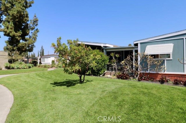 12623 Lake Frost Way, La Mirada CA: https://media.crmls.org/medias/34ddab2f-a2bd-4df7-968c-63d9c5c3a504.jpg