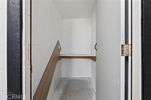 13214 Stagg Street photo 14