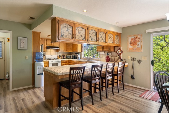 Detail Gallery Image 11 of 39 For 66 Terrace Hill Drive, Paso Robles,  CA 93446 - 3 Beds | 2 Baths
