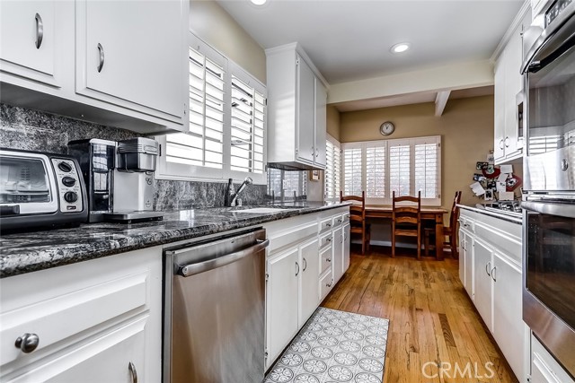 2908 Laurel Avenue, Manhattan Beach, California 90266, 3 Bedrooms Bedrooms, ,2 BathroomsBathrooms,Residential,Sold,Laurel,SB21265010