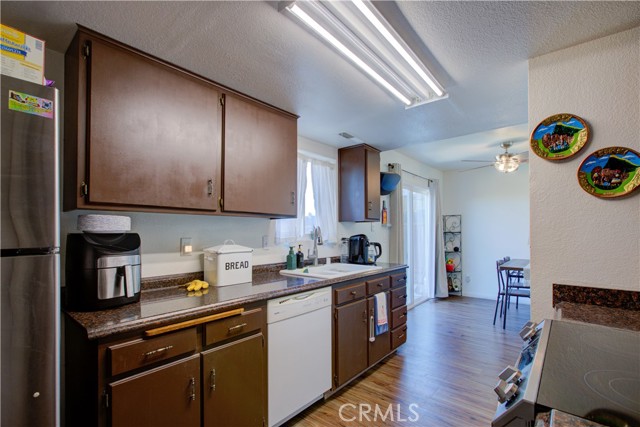 Detail Gallery Image 17 of 39 For 1355 Vine Ave, Atwater,  CA 95301 - 3 Beds | 1/1 Baths