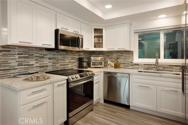 Detail Gallery Image 8 of 42 For 2354 via Mariposa 1b,  Laguna Woods,  CA 92637 - 2 Beds | 2 Baths