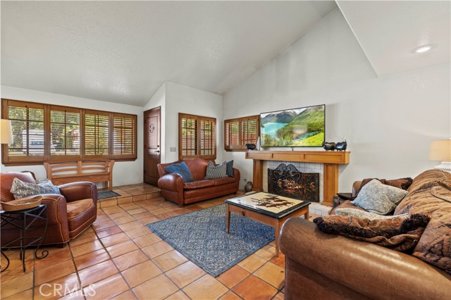 29034 Sheridan Road, Castaic CA: https://media.crmls.org/medias/34dfa6f9-6ff5-4653-9a8f-22c51a37ba73.jpg