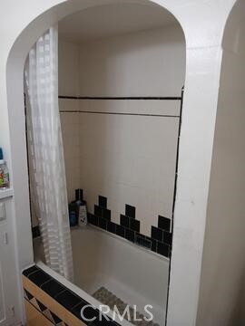 Image 4 of 11 For 2184 Cedar Avenue