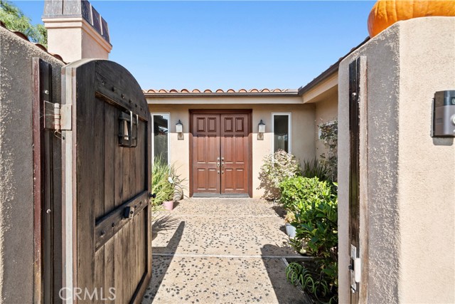 Detail Gallery Image 4 of 40 For 32542 Adriatic Drive, Dana Point,  CA 92629 - 4 Beds | 2/1 Baths