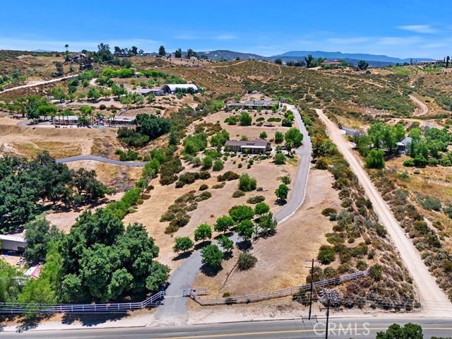 Detail Gallery Image 1 of 1 For 36905 Mesa Rd, Temecula,  CA 92592 - 4 Beds | 2 Baths