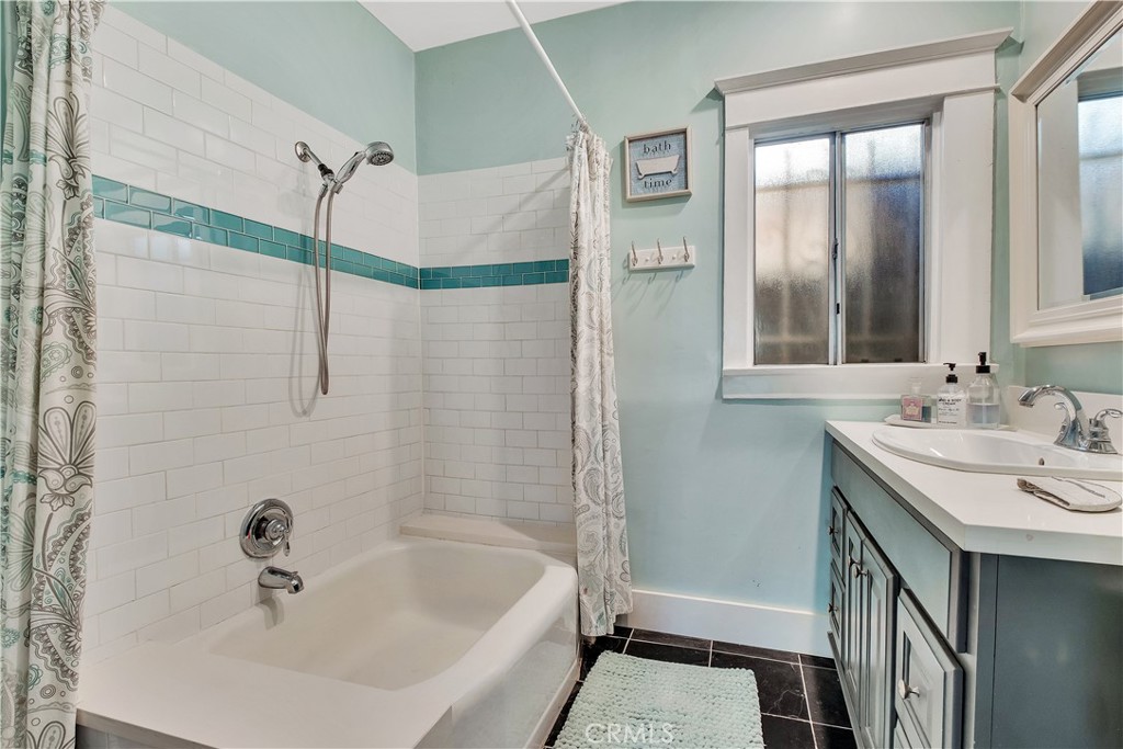 MLS #SR25242841 image #32