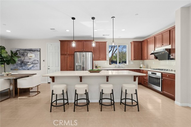 Detail Gallery Image 3 of 75 For 101 Newington, Irvine,  CA 92618 - 4 Beds | 3/1 Baths