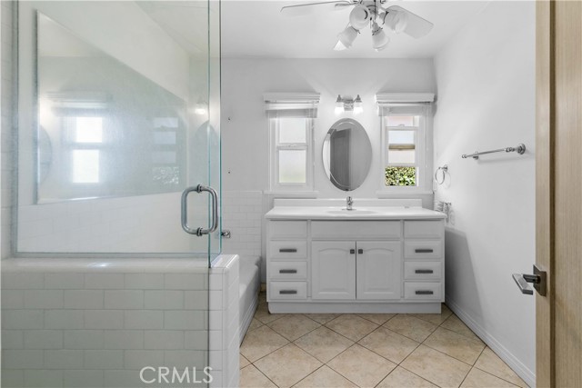 17533 Raymer Street, Sherwood Forest CA: https://media.crmls.org/medias/34e2fbad-1107-4ee5-9b01-cef1f68fbc38.jpg