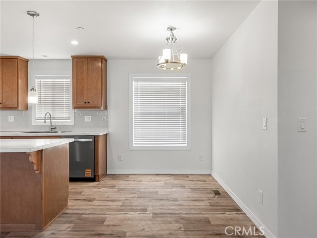 Detail Gallery Image 8 of 39 For 12526 Ponderosa Rd, Pinon Hills,  CA 92372 - 3 Beds | 2 Baths