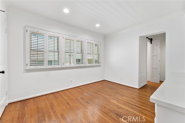 11053 Strathmore Drive, Westwood - Century City CA: https://media.crmls.org/medias/34e4af9d-23f5-44a7-b576-2df85926fa47.jpg