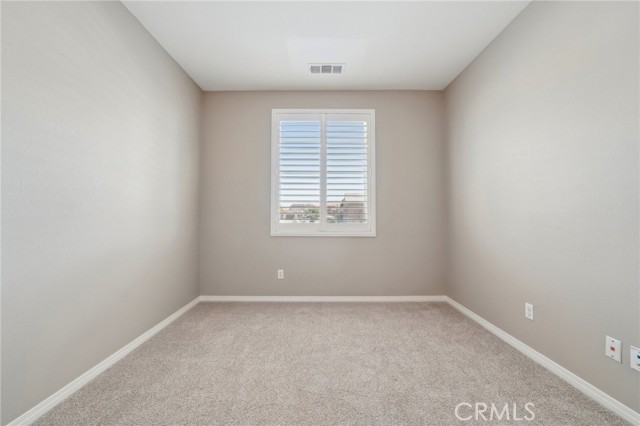 Detail Gallery Image 22 of 40 For 6125 Coopers Hawk Dr, Jurupa Valley,  CA 91752 - 5 Beds | 3/1 Baths