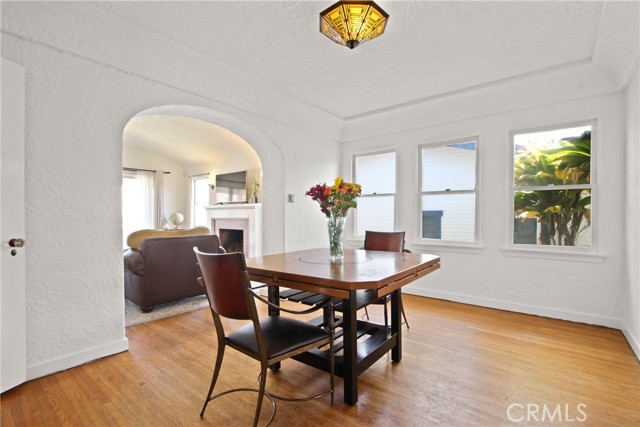 Detail Gallery Image 4 of 15 For 1247 W 17th St, San Pedro,  CA 90731 - 3 Beds | 2 Baths