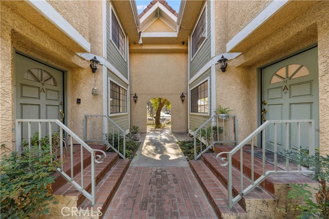 Detail Gallery Image 5 of 29 For 25 Palmetto Dr a,  Alhambra,  CA 91801 - 3 Beds | 2/1 Baths